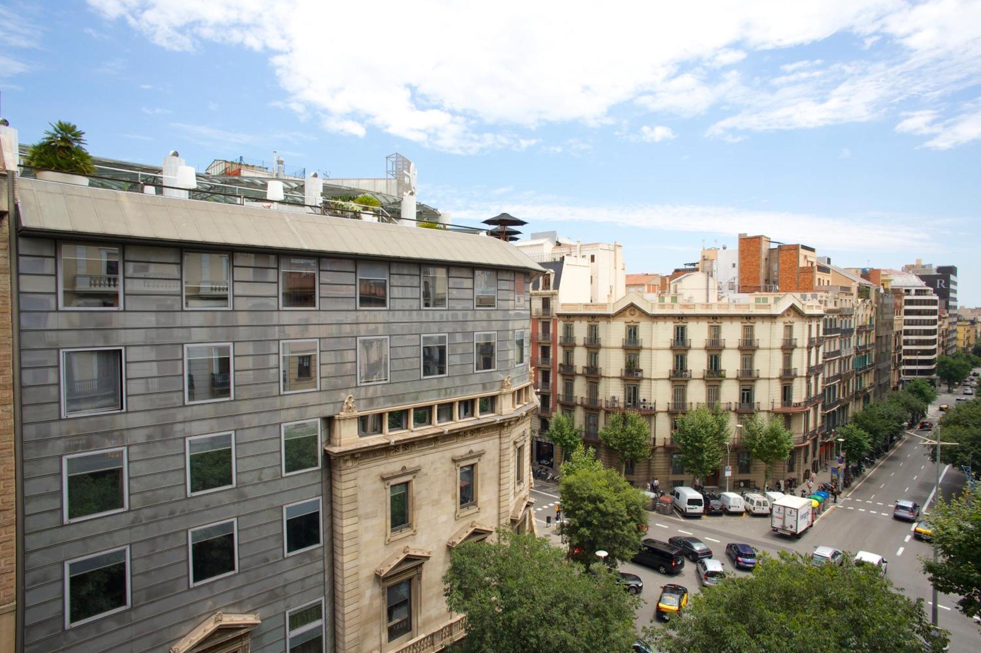 The Claris Suites II Barcelona Exterior photo