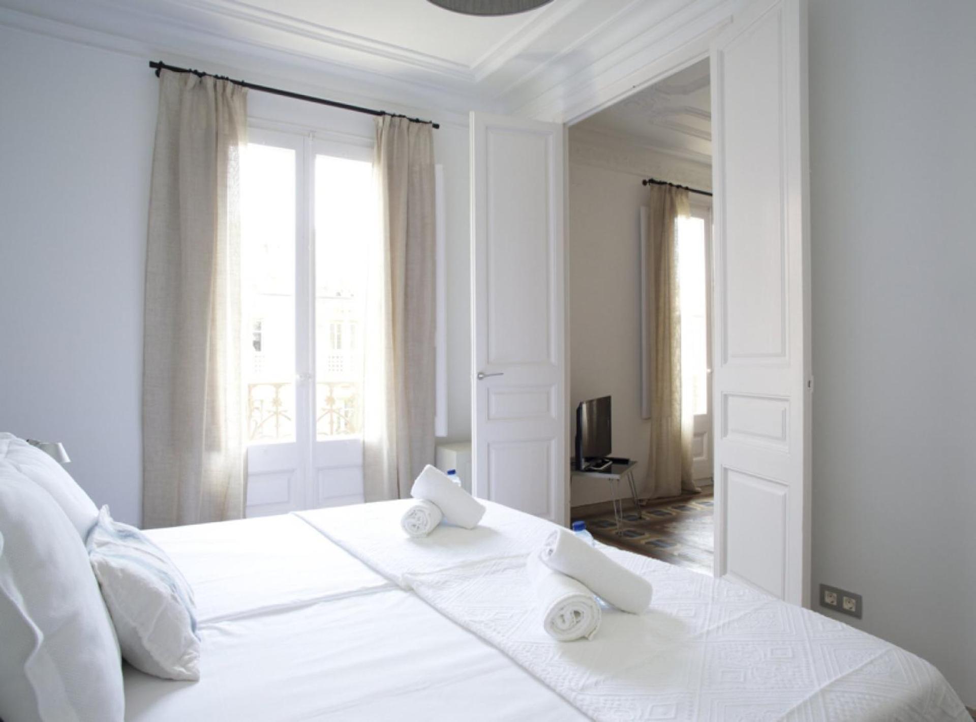 The Claris Suites II Barcelona Exterior photo