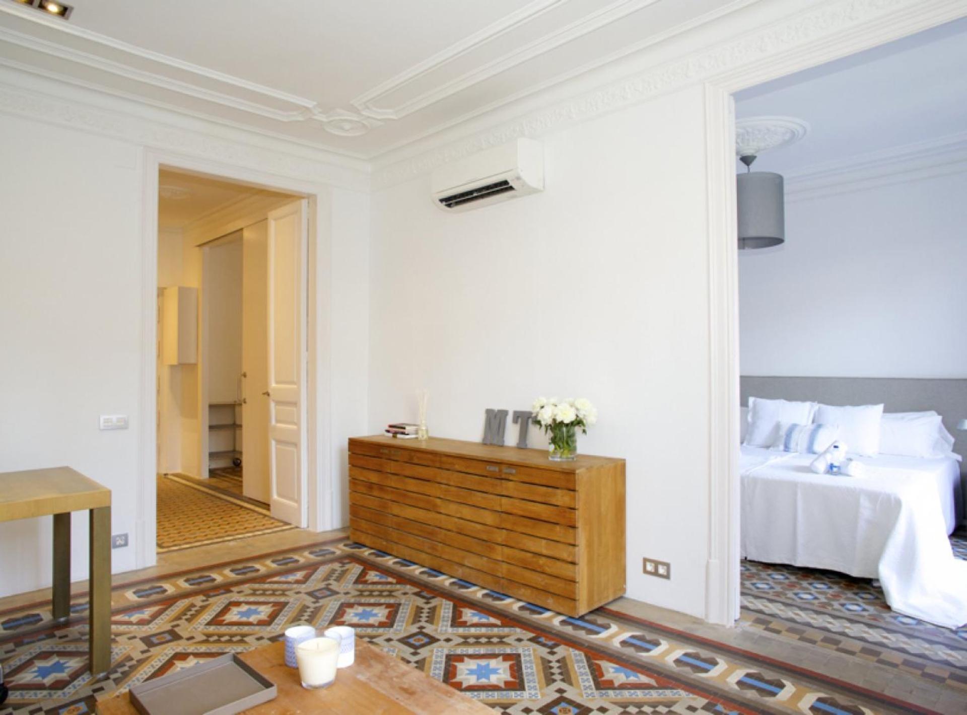 The Claris Suites II Barcelona Exterior photo