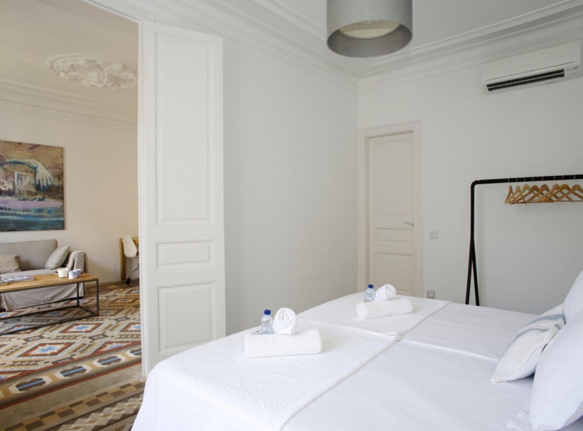 The Claris Suites II Barcelona Exterior photo