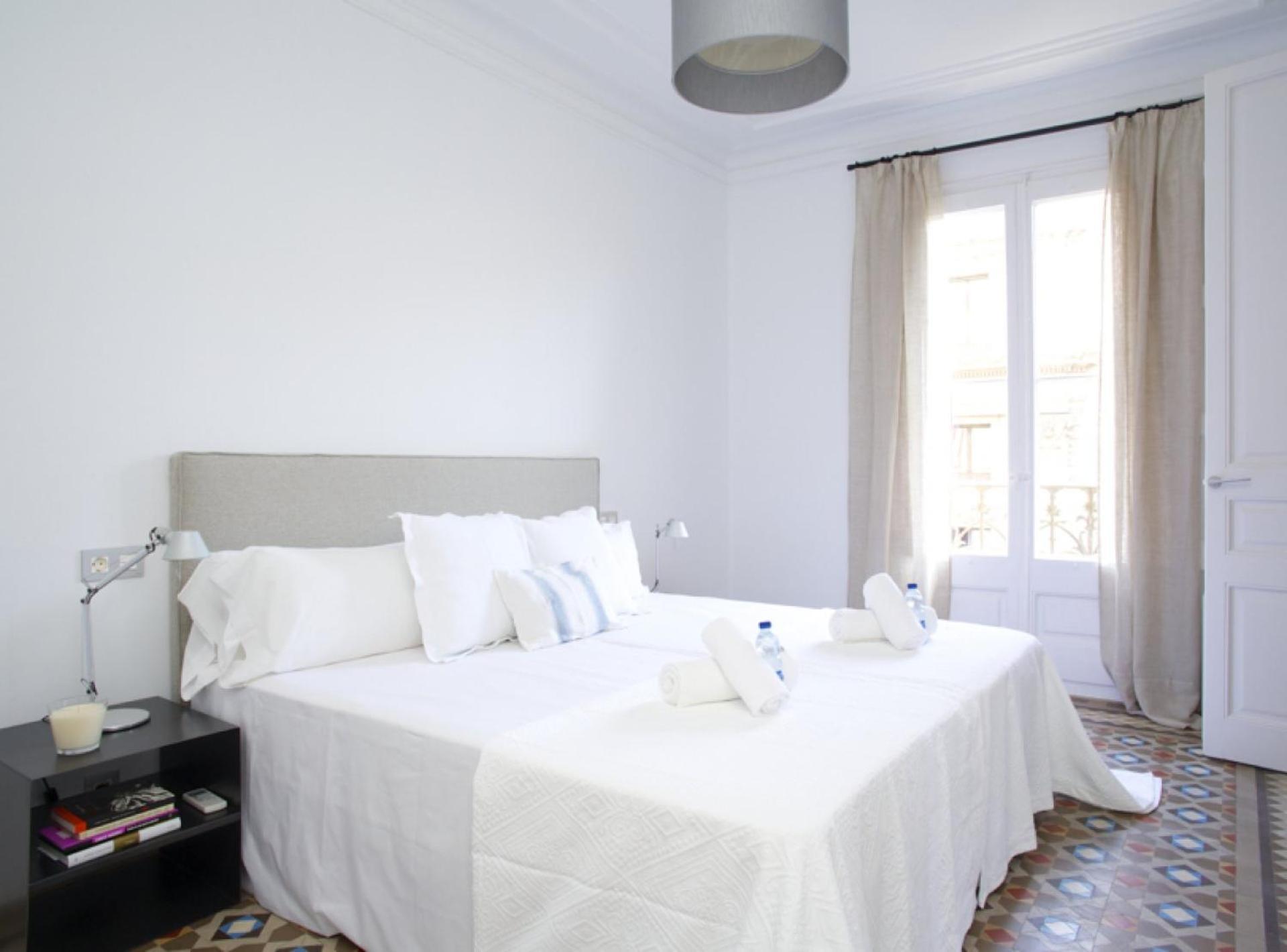 The Claris Suites II Barcelona Exterior photo
