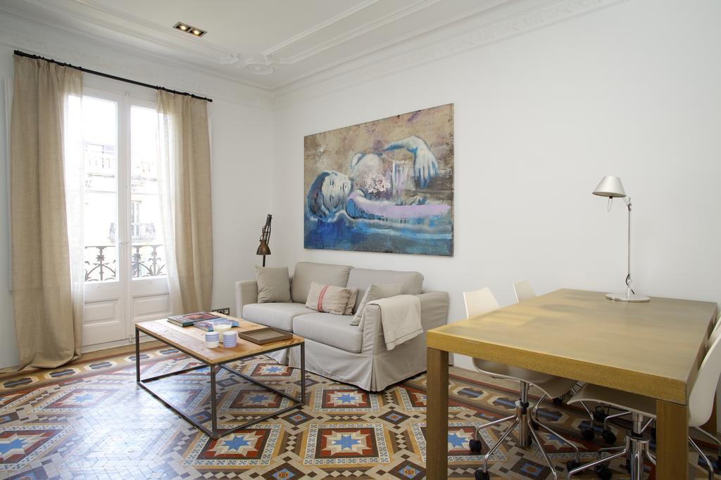 The Claris Suites II Barcelona Room photo